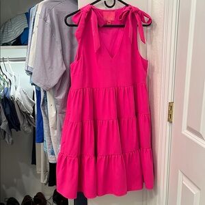 Lilly Pulitzer Fuchsia pink Mini swing dress with bows, pockets - Small